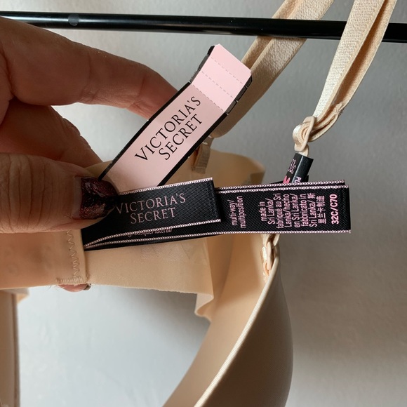 Victoria’s Secret NWT multi-way/ Multi-Position Size 32C - Picture 2 of 7